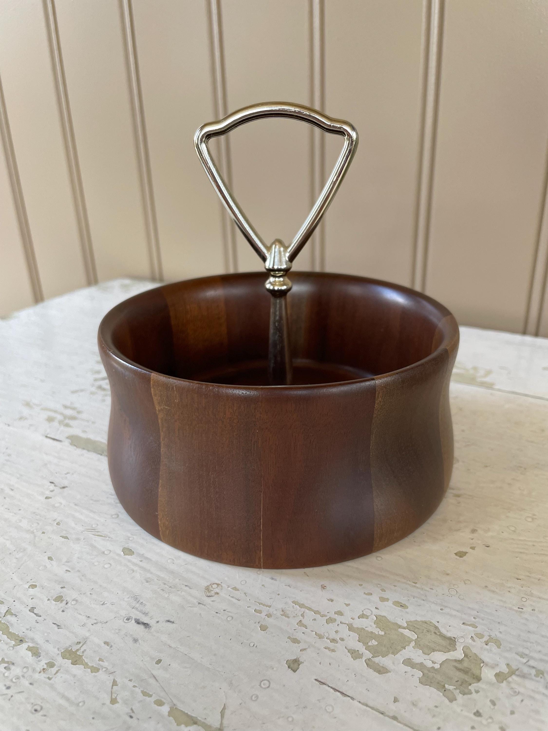 Walnut snack bowl with center handle Lebanon Missouri USA