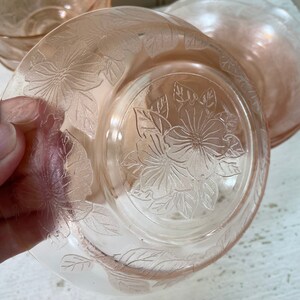 Macbeth-Evans Dogwood pink small bowls and footed sherbet bowls Set of 5 bild 4
