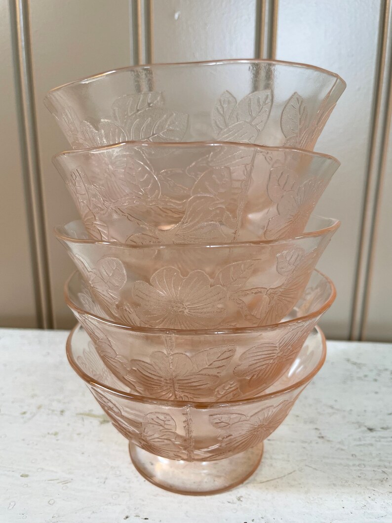 Macbeth-Evans Dogwood pink small bowls and footed sherbet bowls Set of 5 bild 9