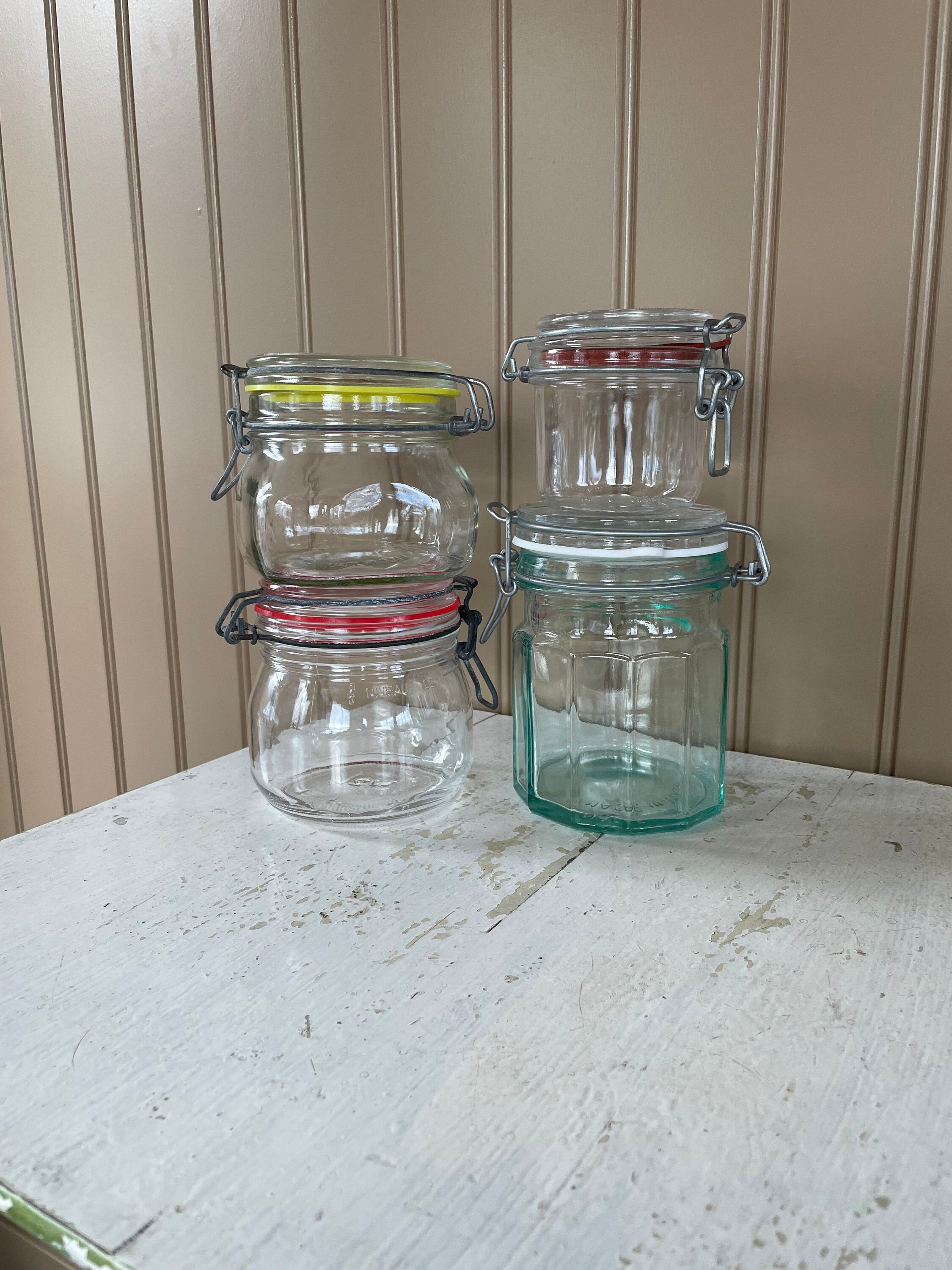 Rounded French Glass Storage Jar With Airtight Rubber Seal - 1.5L