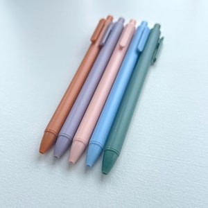 Set of 5 Pastel Retractable Gel Pens with Black Ink 0.5mm | Kawaii Aesthetic Cute Pens for Journaling, Planners & School