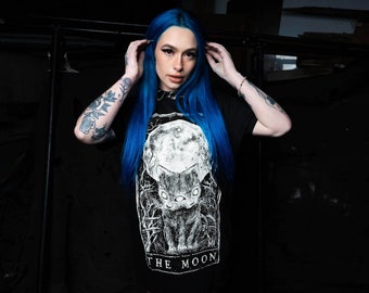 The Moon Tarot Card T-Shirt, Gothic Style Tee, Pisces Aesthetic, Oversized Graphic Tee