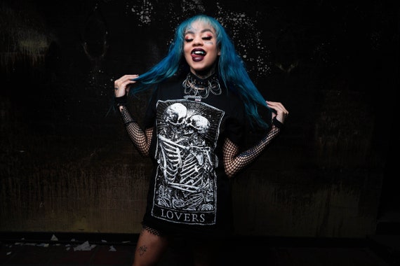 Lovers Tarot Card T-Shirt, Gothic Style Tee, Gemini Aesthetic, Oversized Graphic Tee