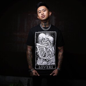 Lovers Tarot Card T-Shirt, Gothic Style Tee, Gemini Aesthetic, Oversized Graphic Tee image 3