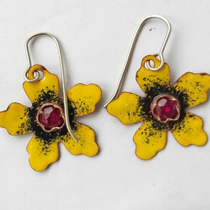 Flower earrings
