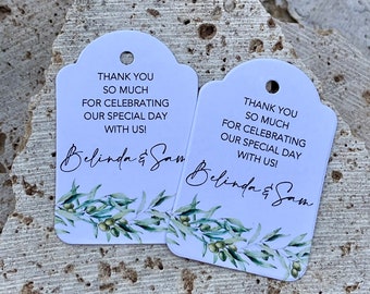 Etiquetas de regalo de agradecimiento para bodas: rama de olivo, eucalipto y vegetación. Muchas gracias por celebrar nuestro día especial con nosotros.