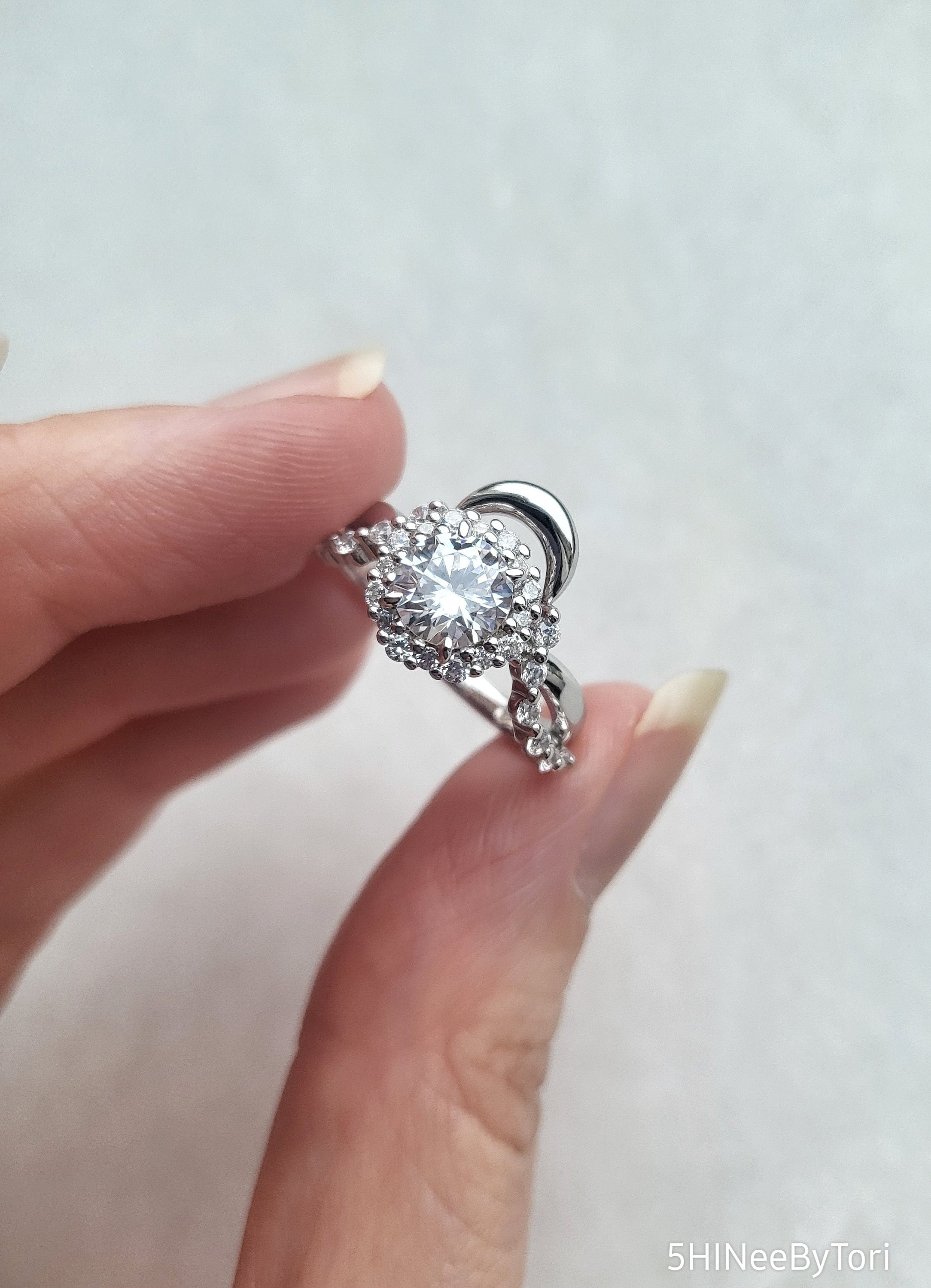 太陽と月のリング - SHINee ジョンヒョン - オニュジュエリー - Kpop