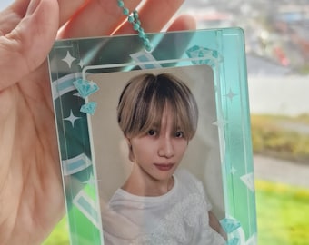 USA Excluded* Shinee Acrylic Shaker Photocard Holder | Pc Keychain