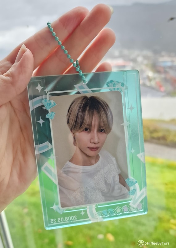 USA Excluded* Shinee Acrylic Shaker Photocard Holder | Pc Keychain