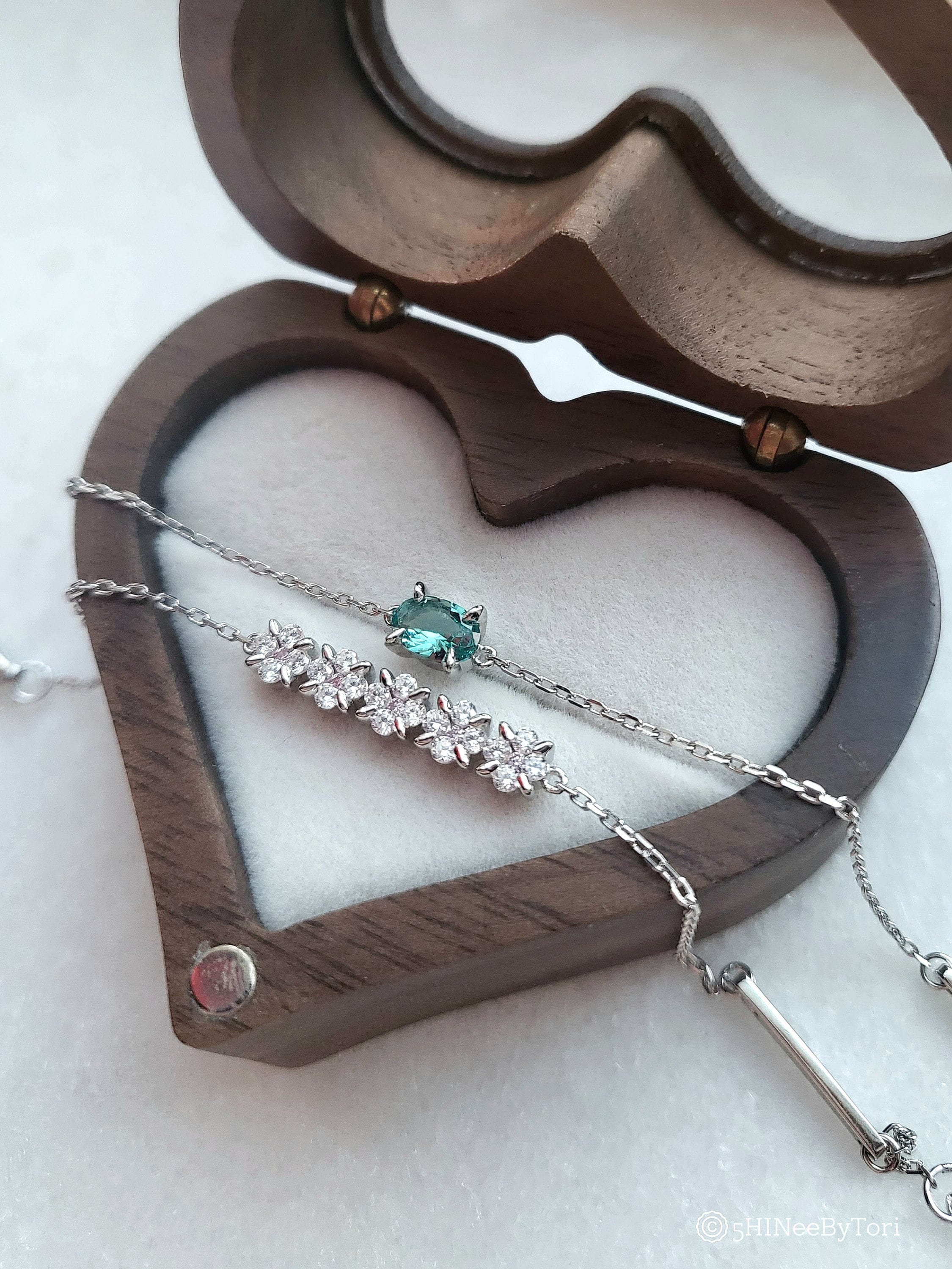 Shinee Bracelet - Etsy