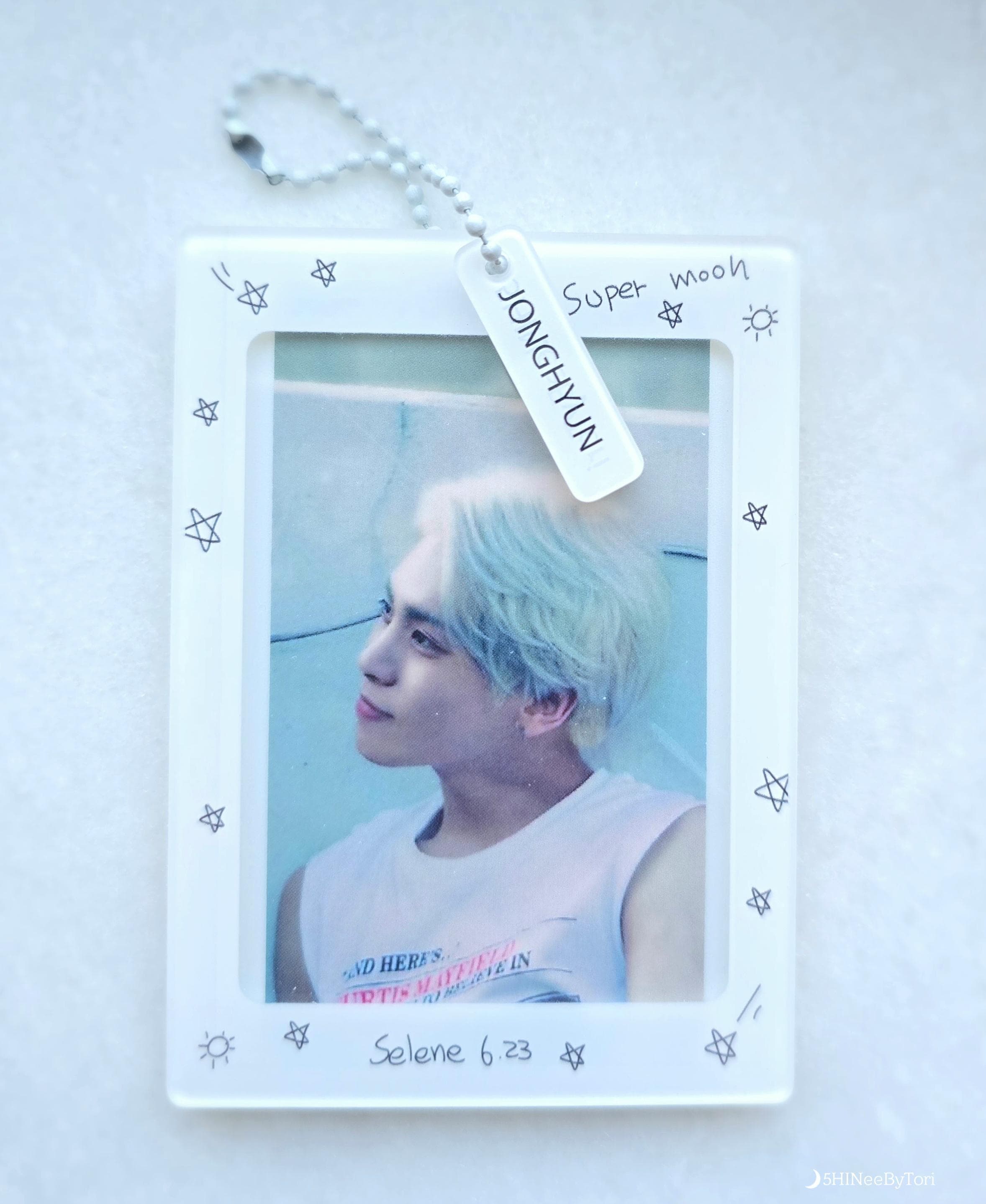 SHINee ジョンヒョン She is チョア ステッカー シール セット 未開封】 SHINee ジョンヒョン She is 公式 ファイルセット - メルカリ
