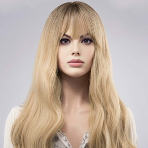 Leichte blonde Perücke mit Ponys Lange gewellte blonde Perücke mit dunklen Wurzeln Cosplay Perücke Ziehen Sie Königin Perücke Haar-Verlust-Perücke Ihre Perücke Schrank Kenna