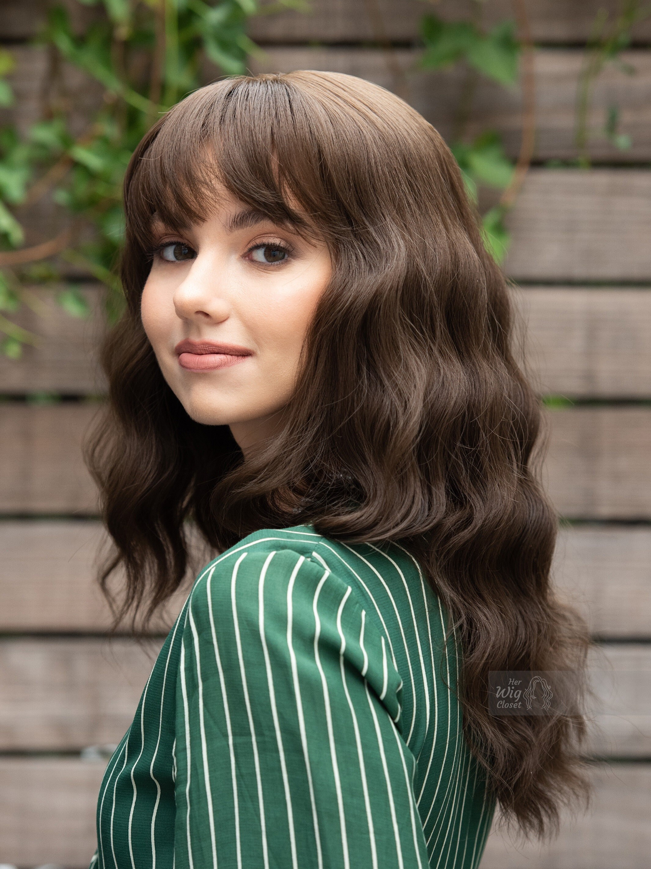 Brown Wavy Long Bob Wig With Bangs Brunette Wavy French  display picture 2