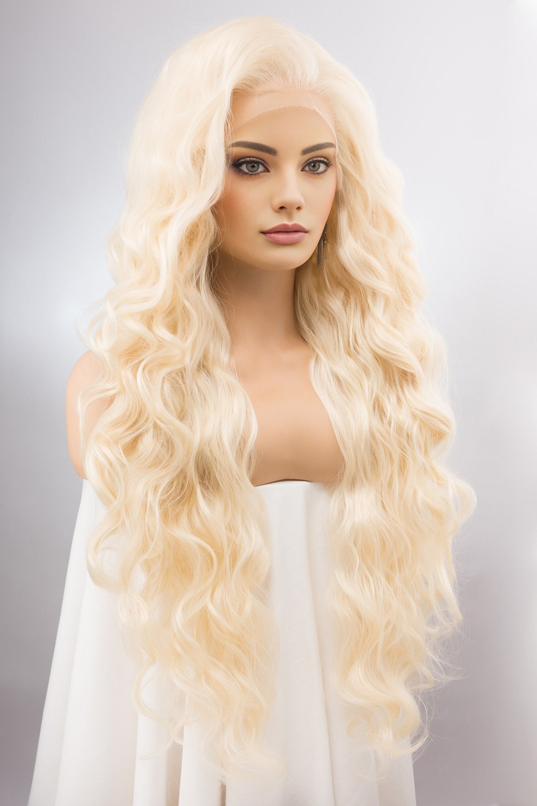 Perruque Synthétique Blonde Platine Longue Bouclée - Avec Frange Et Bonnet +4, Femme