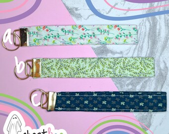 Cute Everyday Keychain Wristlet Strap // Green