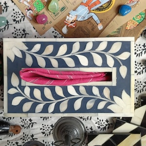 Chic and Elegant Bone Inlay Tissue Box An Artistic Addition to Your Home . bathroomdecor .gift for your lovedones .decoative bone inlay box
