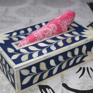 Caixa de papel de seda com incrustação de osso requintada | Uma linda mistura de arte e funcionalidade | presente para ente querido | feito à mão | suporte para papel de seda |