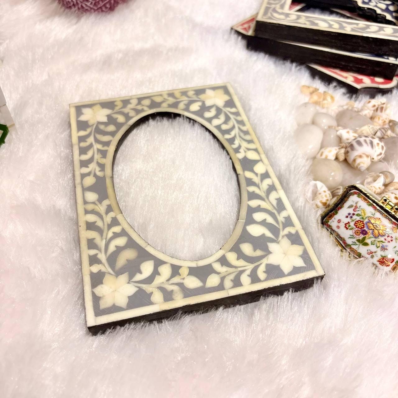 Grey Bone Inlay Photo Frame With Oval Opening, Handmade Indian Picture ...