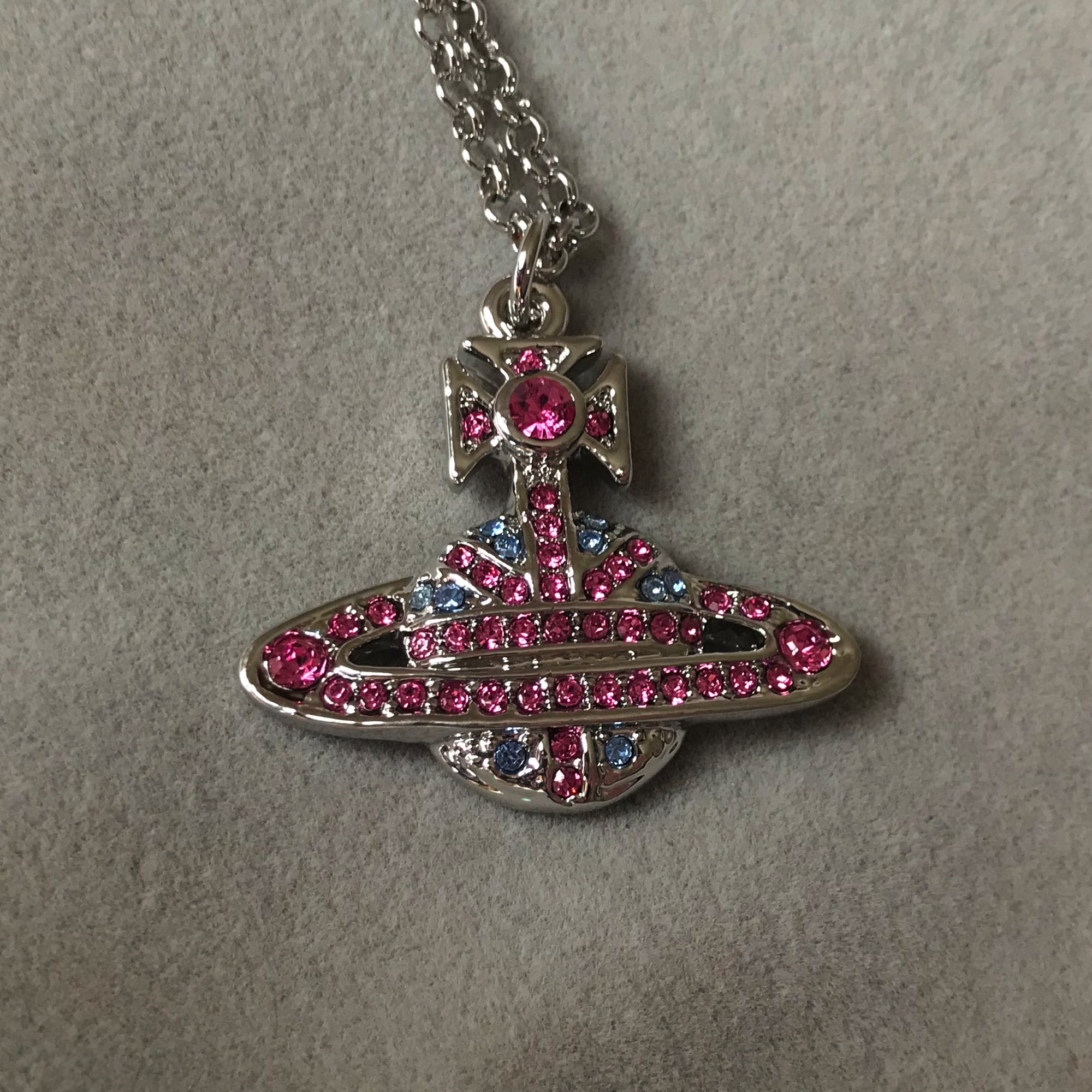 Vivienne westwood collier saturne