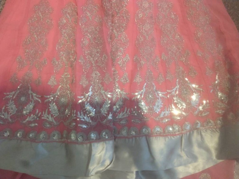 scarf and trousers Asian outfit Indian dress