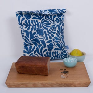 Waxed bread bag - MARE - Bread bag made of beeswax and organic cotton - for healthy food and for the sake of our oceans.