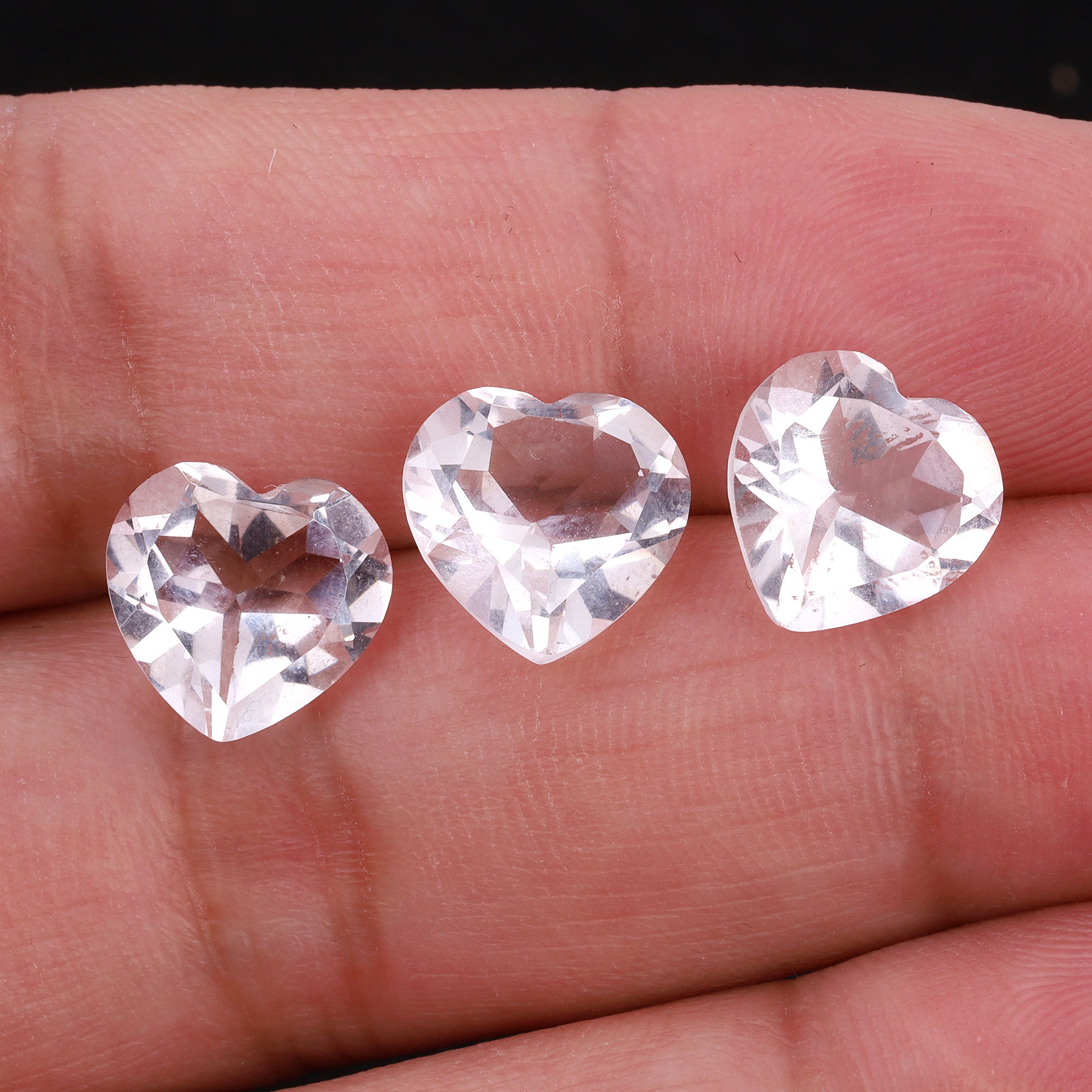 ファセットカットクリスタルクォーツハート宝石：天然石（4 mm-15 mm