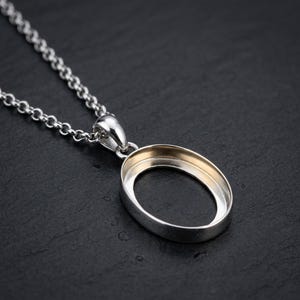 Collar con colgante ovalado de plata de ley, joyería minimalista con cadena (40,6 + 5 cm)