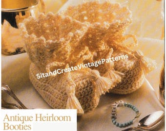 Botines antiguos de crochet con reliquia