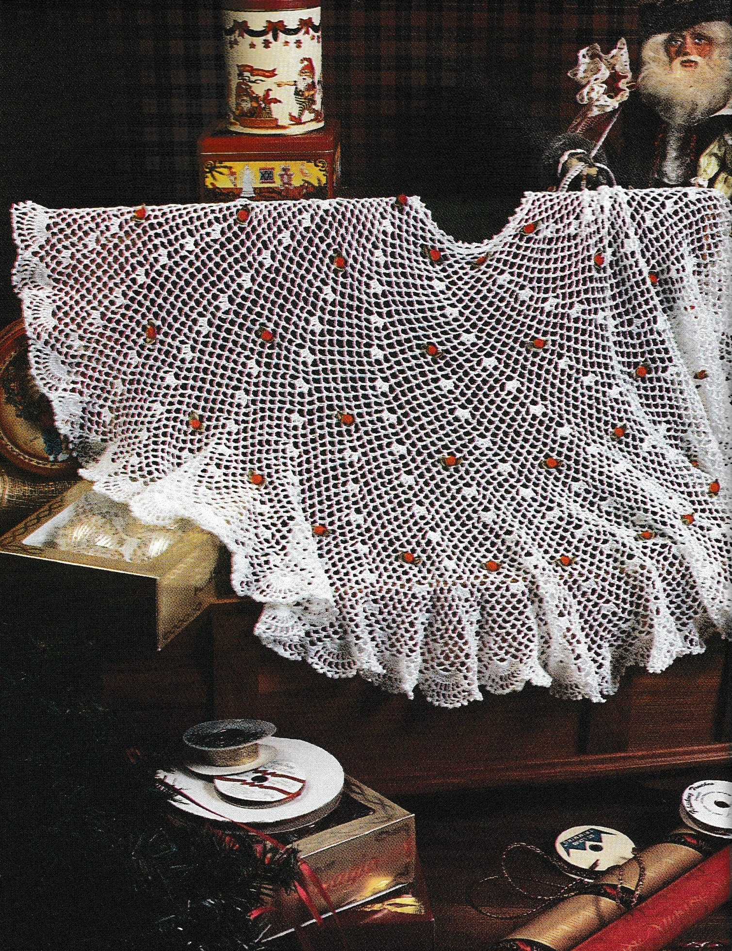 Vintage Christmas Crochet Patterns for Decorating and Gifting 19 Vintage Crochet Winter Christmas Lace Tree Skirt
