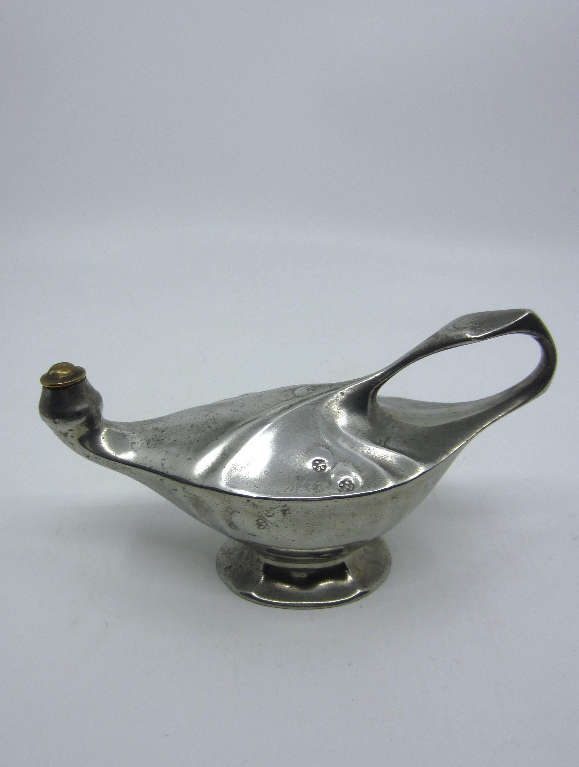 ドイツ/古本 L'ART DES EMBLEMES Antique German Kayserzinn Pewter Oil Lamp Shaped Table Cigar