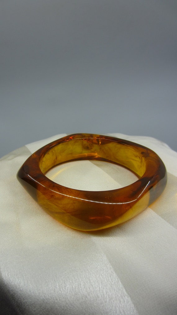 Large vintage orange lucite bangle bracelet Honey 