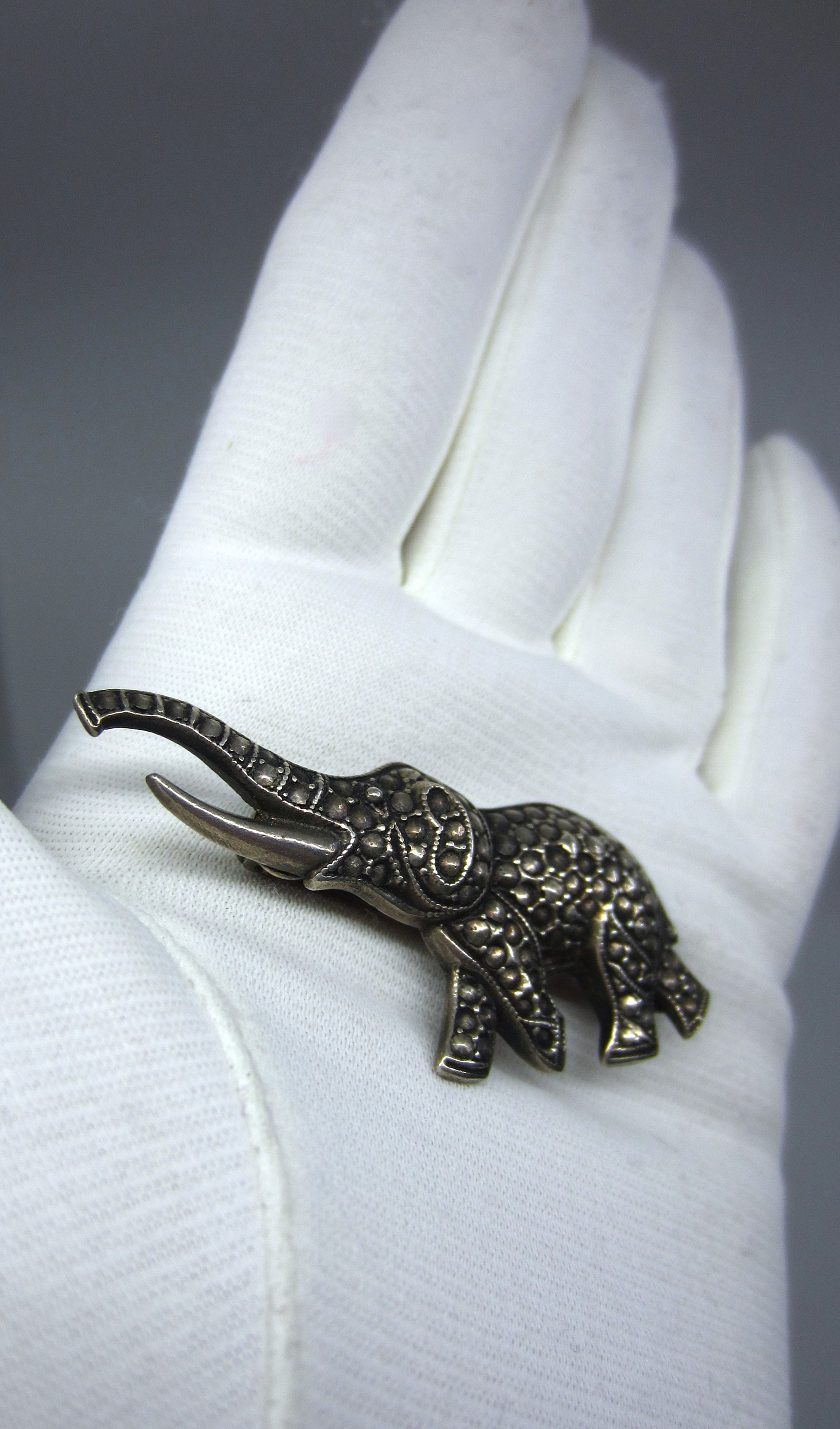 Broche éléphant Ancienne En Argent Massif Et Marcassite - Modèle K35