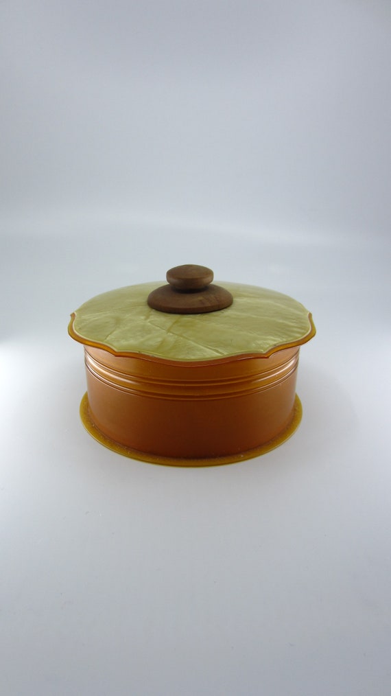 Decorative vintage plastic and wood jewelry box /… - image 5