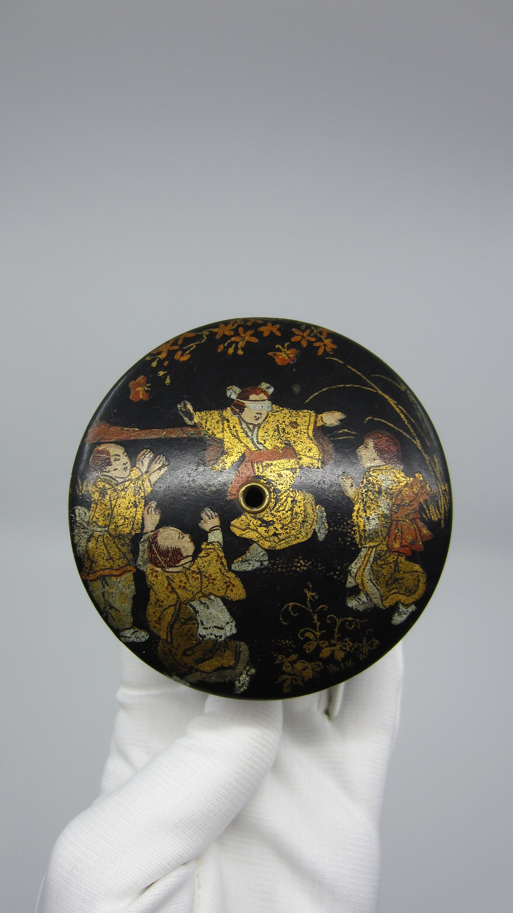 Antique Oriental Style Black & Gold Lacquered Thread Dispenser