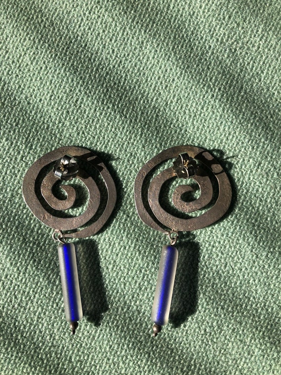 Swirly drop earrings - image 2