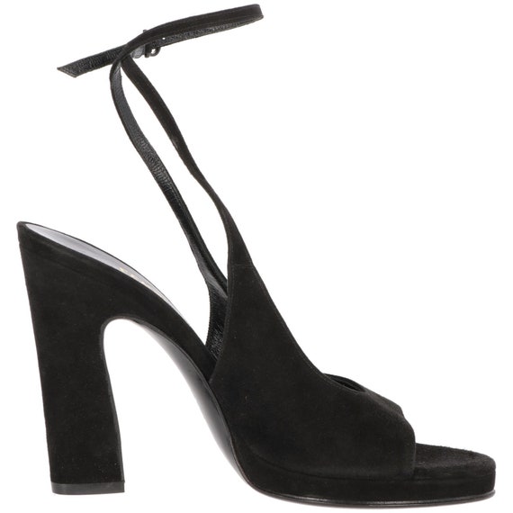 Salvatore Ferragamo black pumps