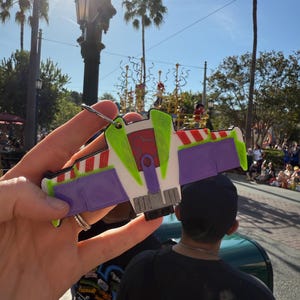 MagicBand Puck holder- Space Commander