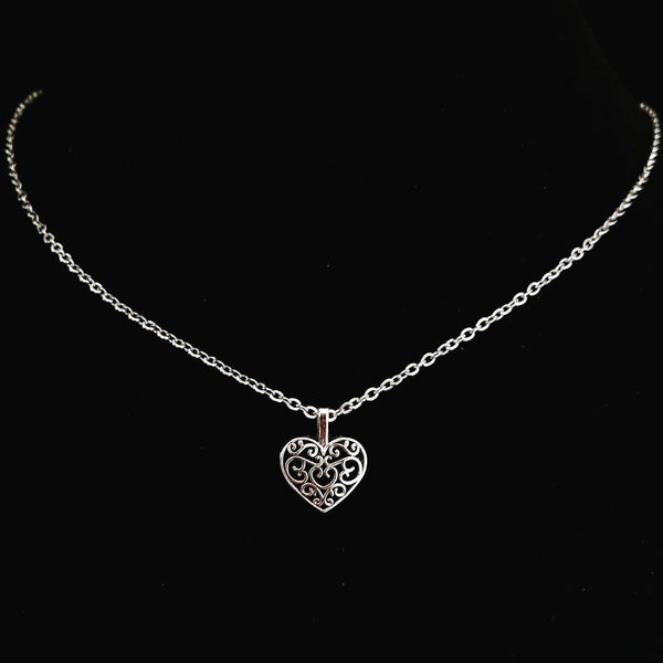 Small Ornate Filigree Heart Silver Metal Charm Short Necklace Pendant Amulet Vampire Goth Gothic