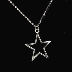 Silver tone metal Star Charm Necklace Pendant Amulet Occult Goth Gothic Astral Stellar Symbolic