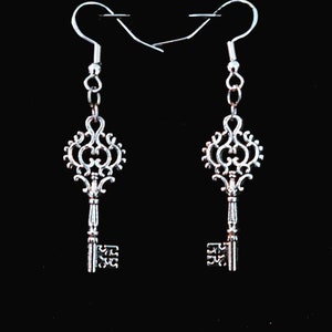 Ornate Silver Pewter Antique effect Key Hook Earrings Alice in Wonderland Gothic Fantasy Closed clasp