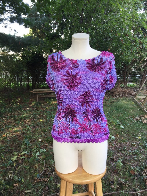 Vintage popcorn shirt, 90s purple palm tree stretc