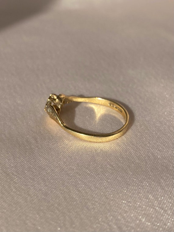 Vintage 9k Diamond Swirl Ring - image 5