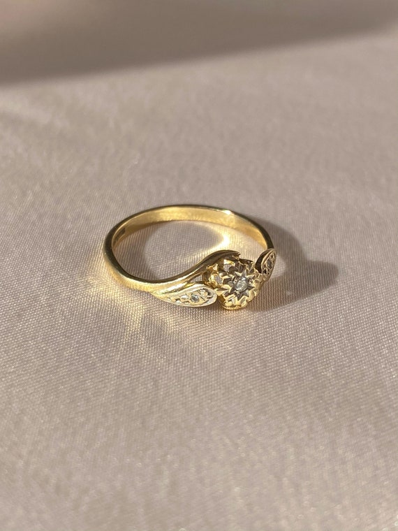 Vintage 9k Diamond Swirl Ring - image 4