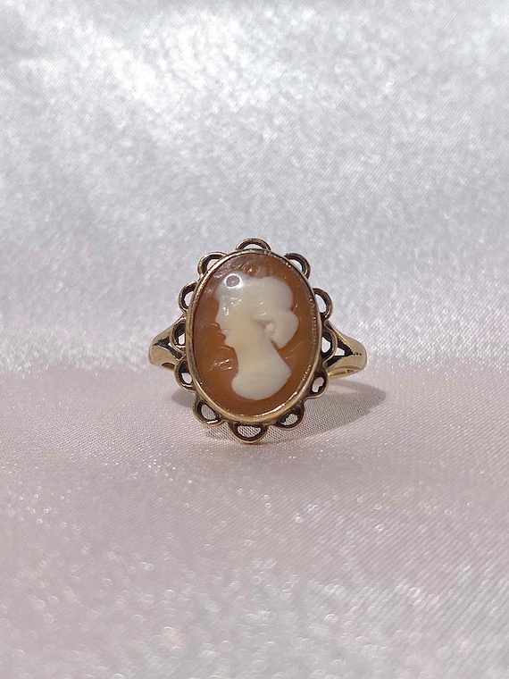 Vintage 9k Victorian Revival Natural Cameo Ring - image 1