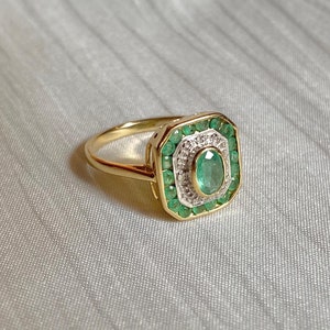 Emerald Diamond Deco Target Ring image 6