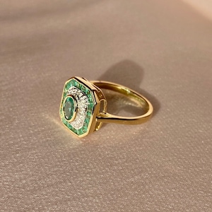 Emerald Diamond Deco Target Ring image 3