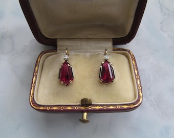 Vintage Art Deco 14K Gold Earrings – Dark Pink Paste and Diamond Stone