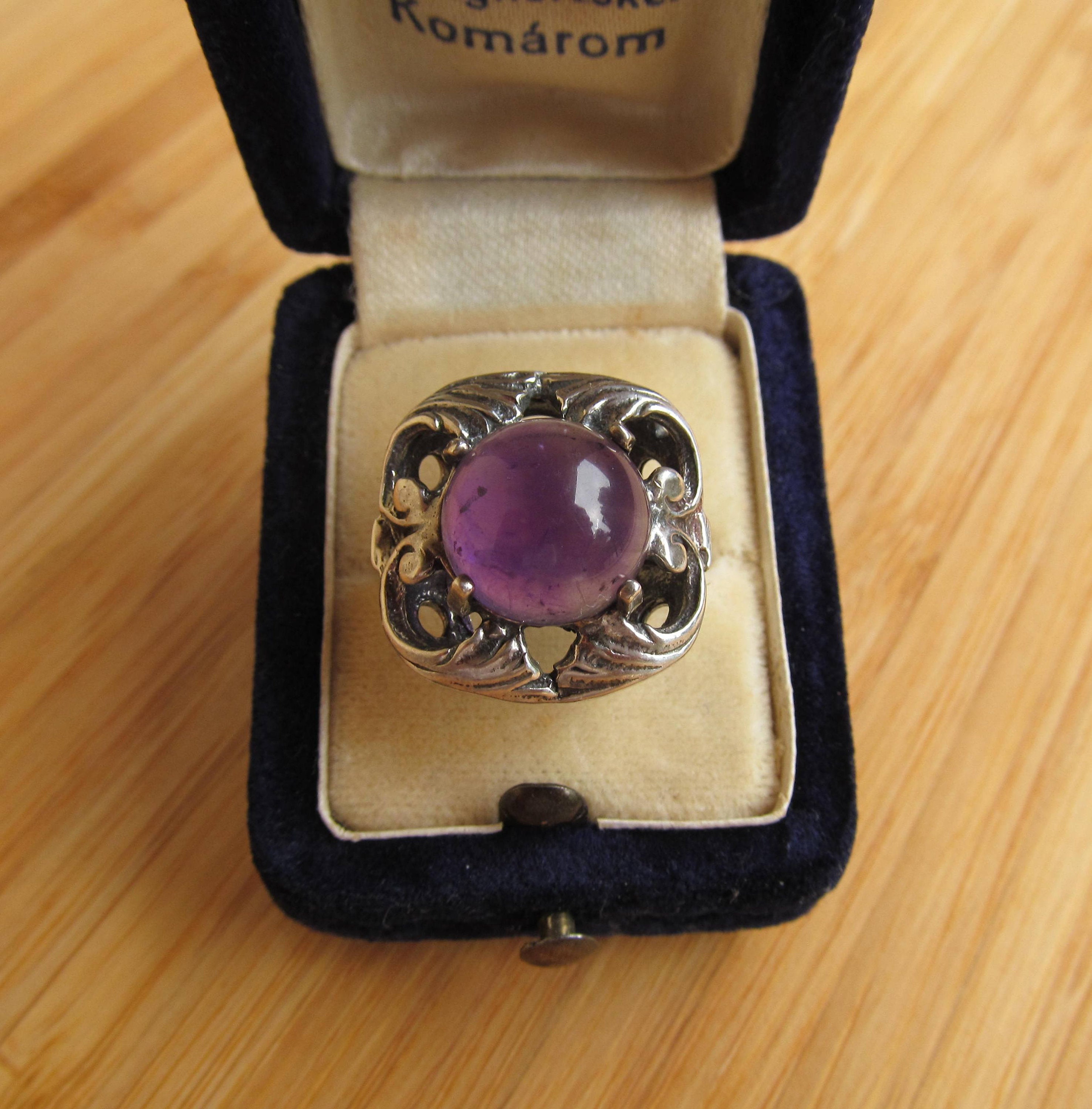 Vintage Silver Ring - Amethyst Stone