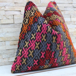 Handmade Kilim Pillow Cover: 16&quot; Vintage Turkish Wool Boho Cushion