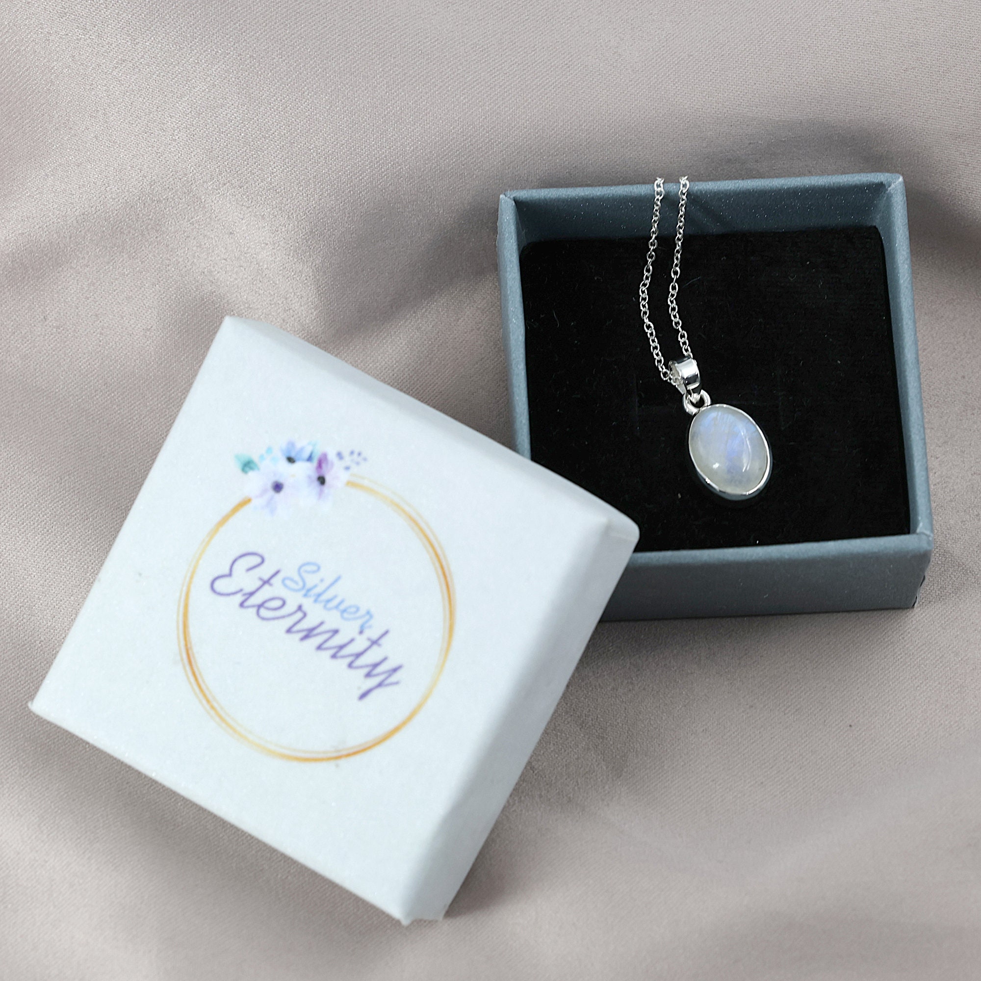 Collana Con Ciondolo In Pietra Di Luna Arcobaleno Naturale, Argento 925 Rodiato, Catena 50 Cm, Pietra 10x8 Mm